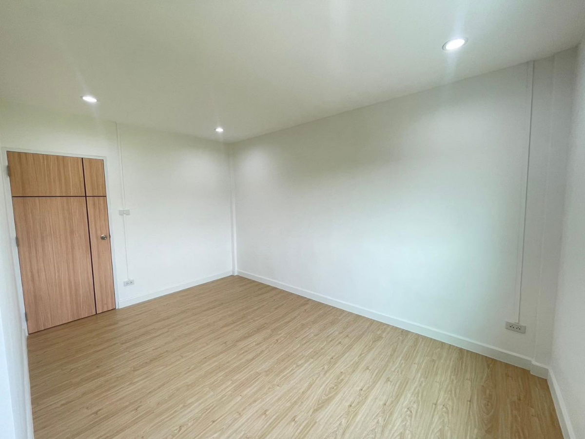 picture For sale: 16 square wah townhouse at K.C. Ramintra 2. - 23/36