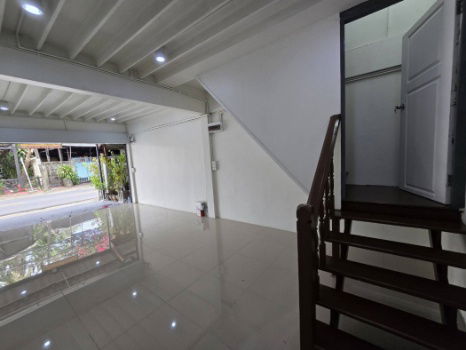 รูป ขายอาคารพาณิขย์ รามอินทรา 58 ใกล้โรงพยาบาลสินแพทย์ และแฟชั่นไอส์แลนด์ รีโนเวทใหม่ พร้อมอยู่ 22 ตรว 3 ชั้น - รูปที่ 8/12