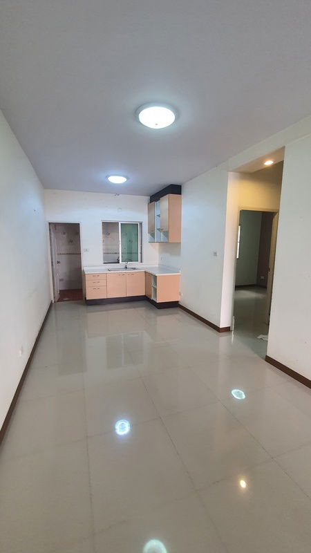 รูป ขายทาวเฮ้าส์ 21.1 ตร.วา หมู่บ้าน The Fisrt Home ลำลูกกาคลอง 2 จ.ปทุมธานี - รูปที่ 4/8