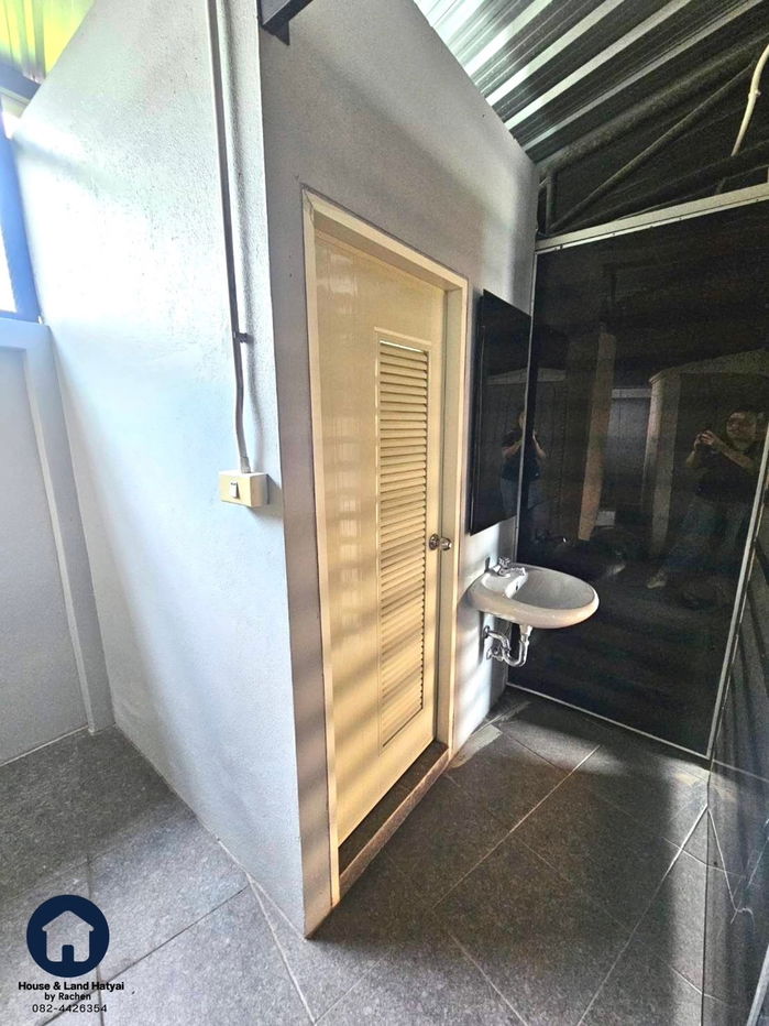 picture For rent: Luxurious 2-story detached house with furniture, uses solar cell system throughout the house, 4 bedrooms, size 46 sq m. ● Rent 35,000 baht - 25/26