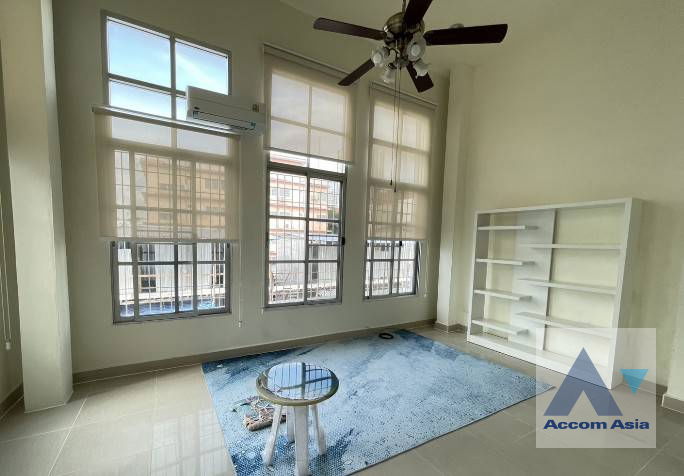 picture 🔼🔽 AccomA 📩 Newly renovated 4 BR House @Baan Klang Krung Sathorn-Nuea Tai (AA43639) - 5/10
