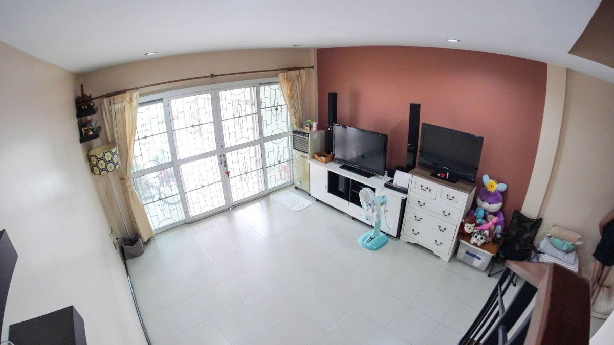 รูป ขายทาวน์เฮ้าส์2ชั้น ใกล้BTSเพียง500 เมตร รามอินทรา8แยก6-2 - รูปที่ 5/22