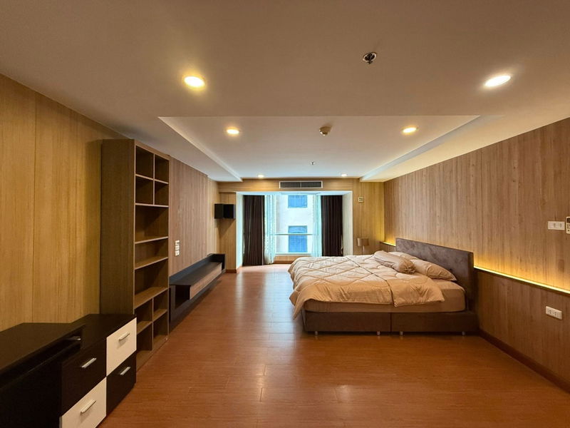ขายคอนโด : ขายคอนโด The Trendy Condominium Sukhumvit 13 ราคา 6,695,000 บาท [NCs250801]
