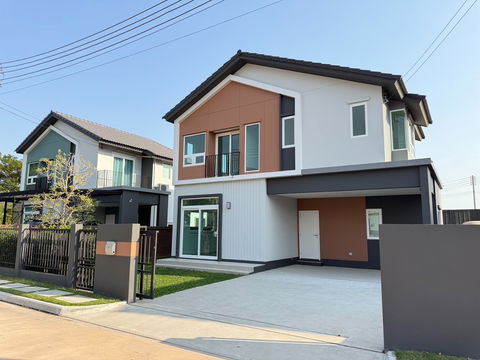 ขายบ้านเดี่ยว โครงการคุณภาพ ทำเลติดถนนใหญ่ ใกล้ มอเตอร์เวย์ M6