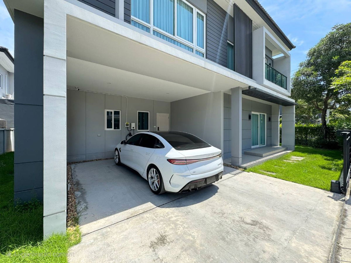 รูป สภาพใหม่เอี่ยม! Dream Home หลังมุม!! ขายบ้านเดี่ยว เซนโทร บางนา–ศรีนครินทร์ (Centro Bangna-Srinakarin) 67.3 ตร.วา 4 ห้องนอน 4 ห้องน้ำ ใกล้เมกาบางนา - รูปที่ 29/39