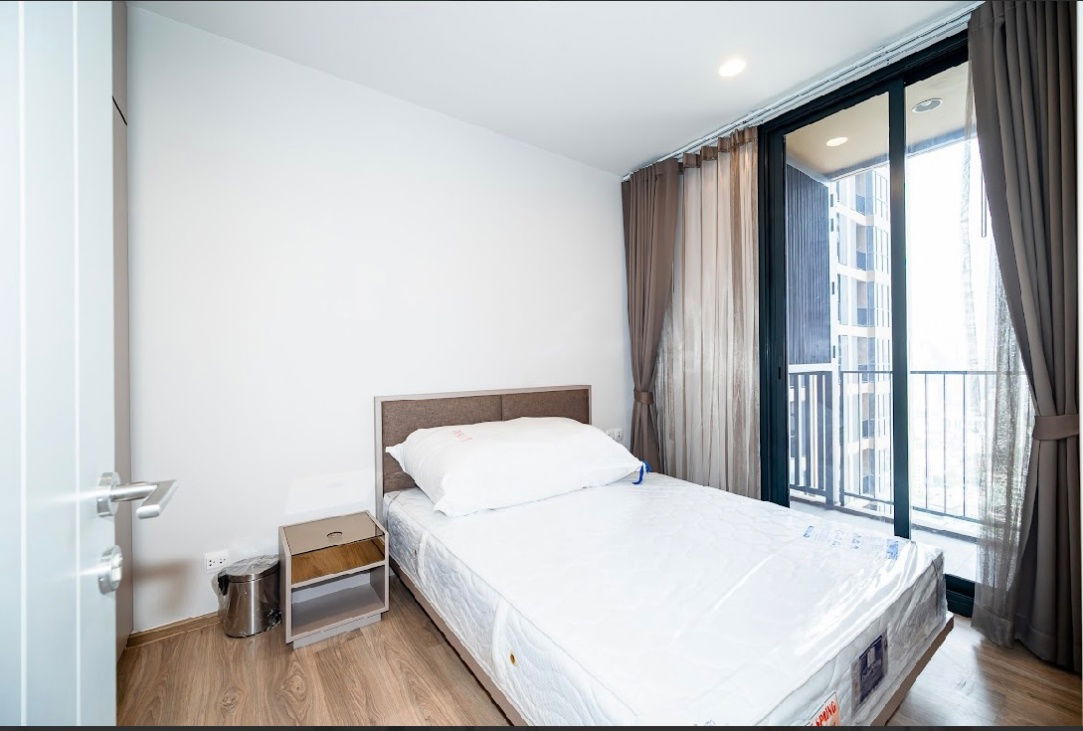 picture For rent : Oka Haus Sukhumvit 36, Shuttle service to Thonglor Station, Rent 21,000 Baht / Month, Negotiable. - 20/22