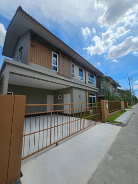 house for sale at Anasiri Wongwaen Lamlukka - project by Sansiri