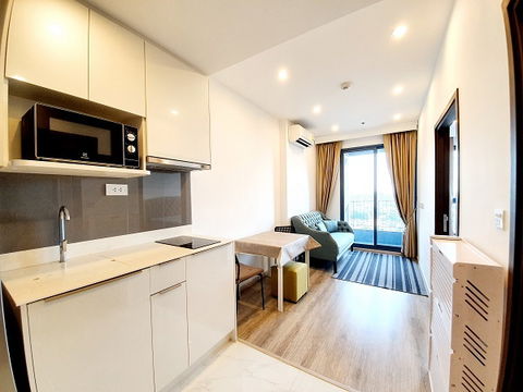 🔥For rent🔥 Newly unit on 25th floor with king size bed at Ideo Mobi Sukhumvit 66