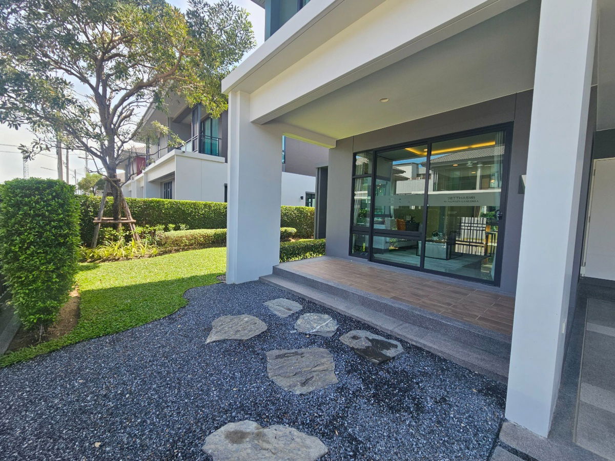 picture What you see is what you get! Fully furnished, ready for loan approval. 4 bedrooms 🏡📍 Just steps from BTS Khu Khot, right on Lamlukka Road. - 3/29