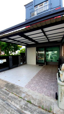 เช่าทาวน์โฮม ถนนลาดพร้าววังหิน : ให้เช่าโฮมออฟฟิศ ลาดพร้าว-วังหิน ลาดพร้าว กรุงเทพมหานคร BRE25517