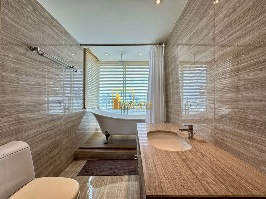 รูป Baan Prompong - Spacious 3 Bedroom Duplex Penthouse - BR60383CD - รูปที่ 33/52