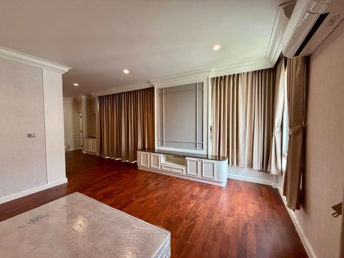 รูป ให้เช่า ลดาวัลย์ ณ เจ้าพระยา |  บ้านหรู สไตล์ Luxury English 3.5 ชั้น รีโนเวทใหม่ทั้งหลัง บรรยากาศเงียบสงบ ติดริมเจ้าพระยา ใจกลางเมือง - รูปที่ 13/36