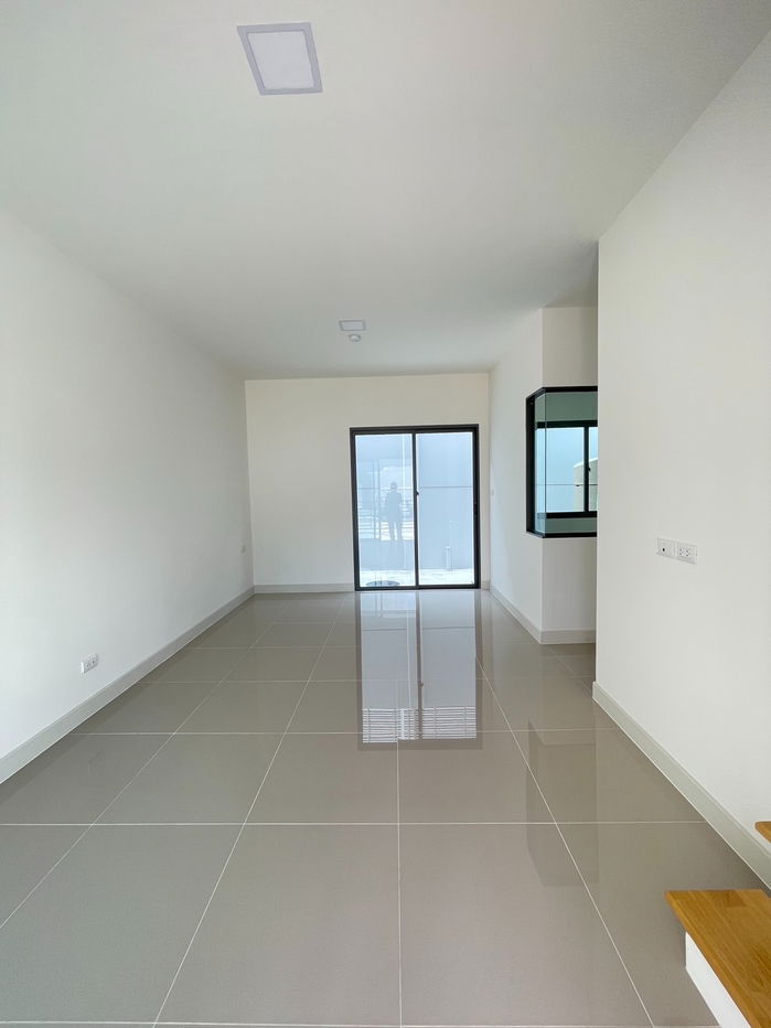picture Townhouse for sale, 4 bedrooms, low installments, near Bang Phli Industrial Estate and Wellgrow Industrial Estate - 4/14