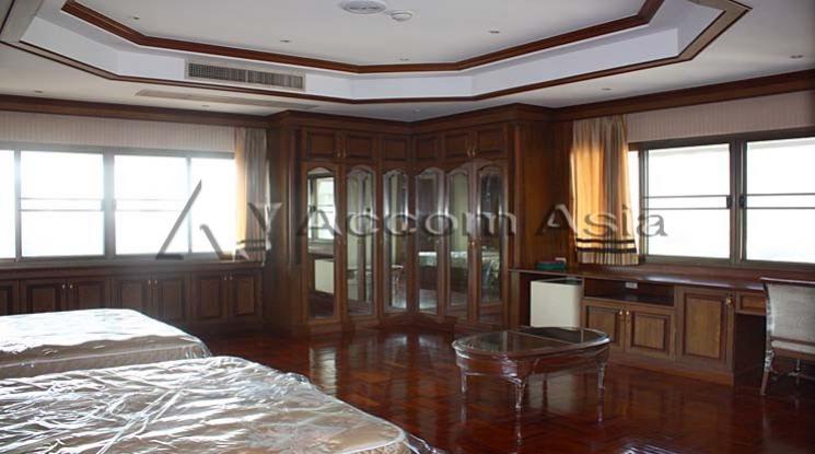 picture 🔼🔽 AccomA 📩 Fully wood-finished condominium with river views and classic interiors (21304) - 8/9