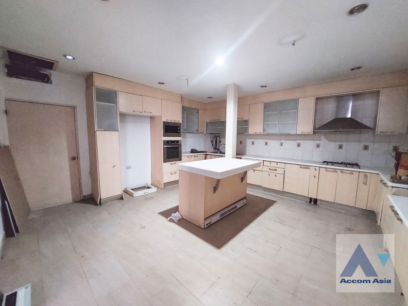 picture 🔼🔽 AccomA 📩  4 BR House in Khlong Ton Nuea (90343) - 14/20