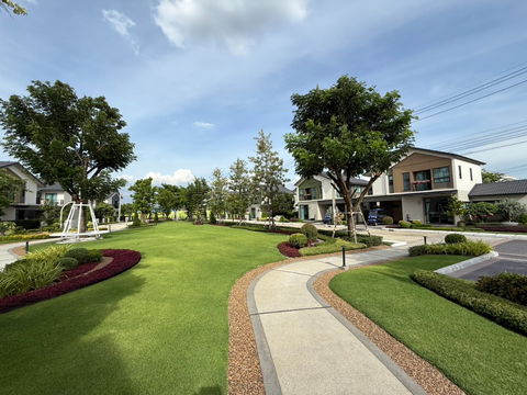 บ้านเดี่ยว  หน้าสวนพื้นที่สีเขียว ทิศเหนือ หน้าบ้านวิวสวย 🏡 111/92