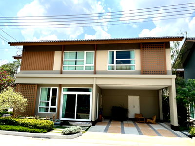บ้านเดี่ยว ม.อีสเทิร์นเอเชีย : เติมเต็มความสุขให้ทุกคนในครอบครัว...ที่อณาสิริ วงแหวน-ลำลูกกา