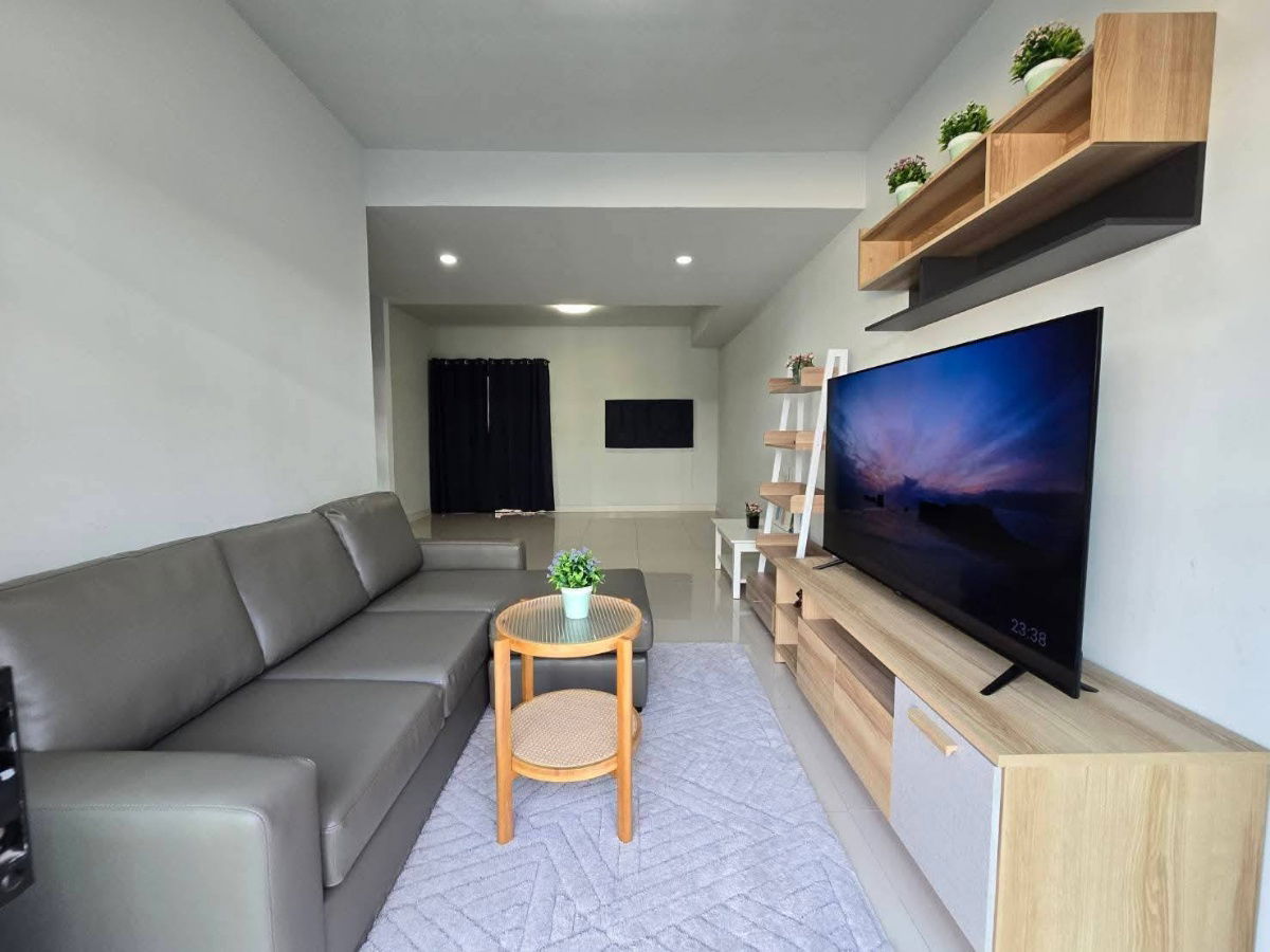 รูป 🏭ให้เช่า 16,000​ ทาวน์โฮม 2 ชั้น The Colors บางนา – วงแหวนฯ 4  🏡#บรรยากาศเงียบร่มรื่น​ สะดวกสบาย 🎯โมเดิร์นทาวน์โฮม ติด MEGA บางนา - รูปที่ 12/20