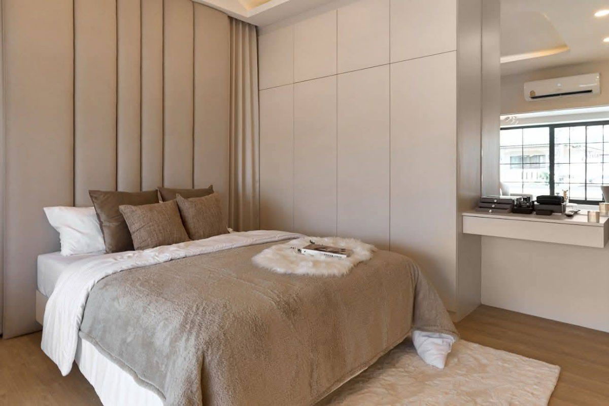 รูป ขาย Luxury Pool Villa สุดหรู ใจกลางเมืองเชียงใหม่ (แม่เหียะ) บ้านเดี่ยวพร้อมสระว่ายน้ำ แต่งครบ พร้อมเข้าอยู่! T.094-6511456 - รูปที่ 24/48