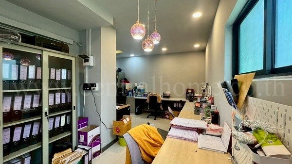 รูป ทาวน์โฮม 3 ชั้น บ้านกลางเมือง รัตนาธิเบศร์ หลังมุม ราคาถูก - รูปที่ 7/23