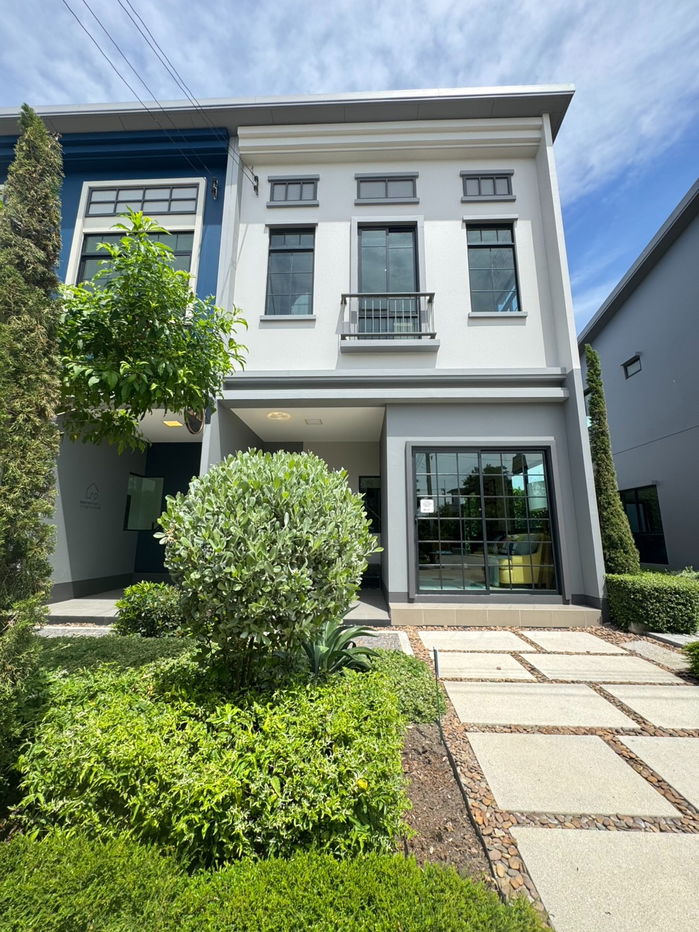 รูป 🏡 เปิดจองแล้ว! ทาวน์โฮมบ้านตัวอย่างโครงการใหม่ “สิริเพลส พระราม 2 – วงแหวน” แปลง 33 - รูปที่ 1/9