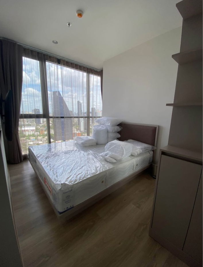 รูป #R5532   🎉 050868 ให้เช่าคอนโด Oka Haus Sukhumvit36 - รูปที่ 3/9
