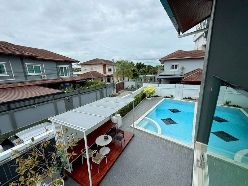 รูป ให้เช่าบ้านเดี่ยวพัทยา ตกแต่งสไตล์โมเดิร์น ทำเลดี ใกล้อ่างเก็บน้ำมาบประชัน  - รูปที่ 16/16