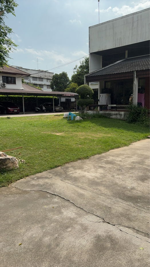 picture House for sales Ekkachai soi 16 - 5/15