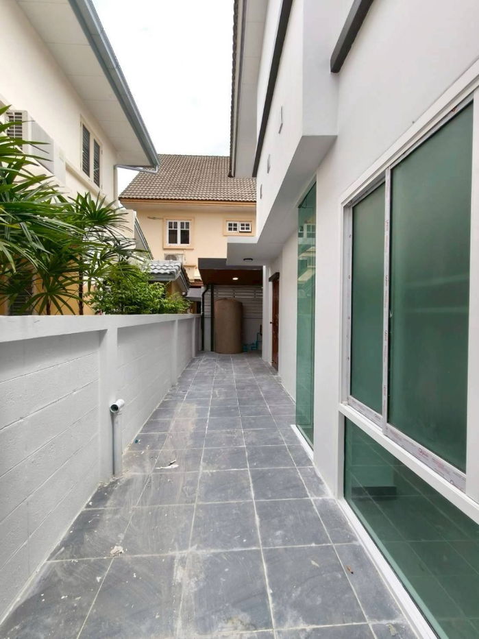 รูป S2926 ขายบ้านเดี่ยว Neighborhome วัชรพล สุขาภิบาล 5 รีโนเวทใหม่ (หลังมุม ) - รูปที่ 3/11