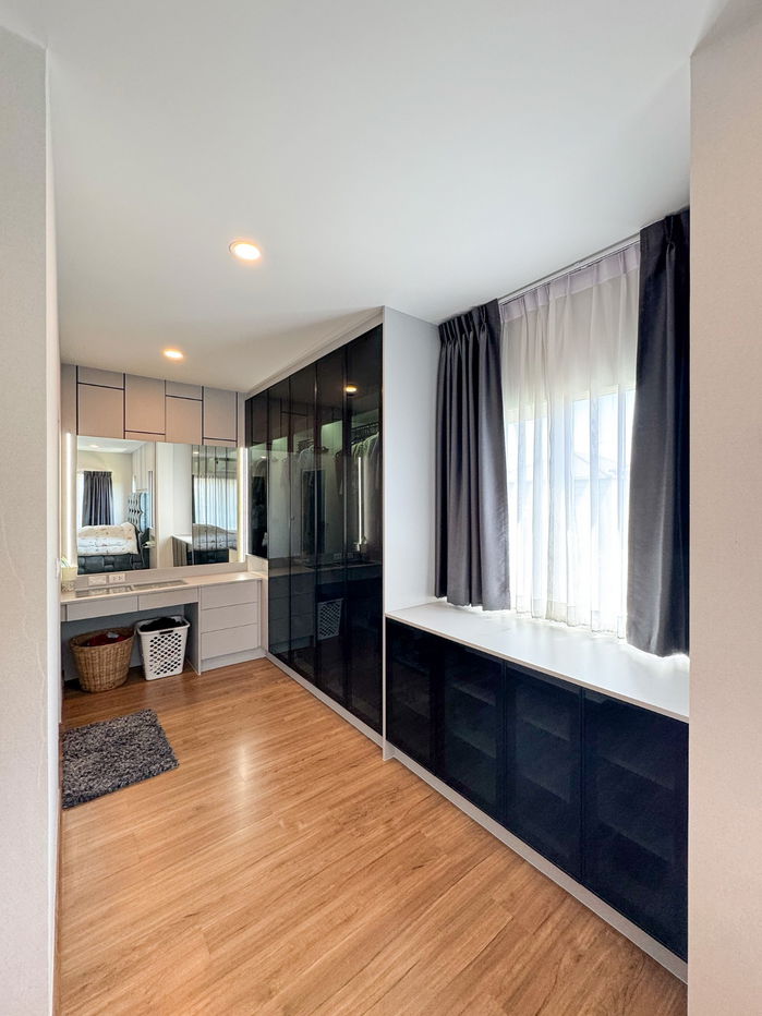 รูป สภาพใหม่เอี่ยม! Dream Home หลังมุม!! ขายบ้านเดี่ยว เซนโทร บางนา–ศรีนครินทร์ (Centro Bangna-Srinakarin) 67.3 ตร.วา 4 ห้องนอน 4 ห้องน้ำ ใกล้เมกาบางนา - รูปที่ 13/39