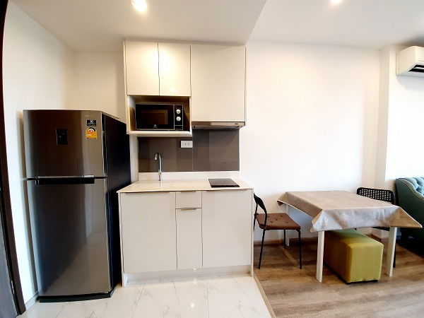 picture 🔥For rent🔥 Newly unit on 25th floor with king size bed at Ideo Mobi Sukhumvit 66 - 2/18
