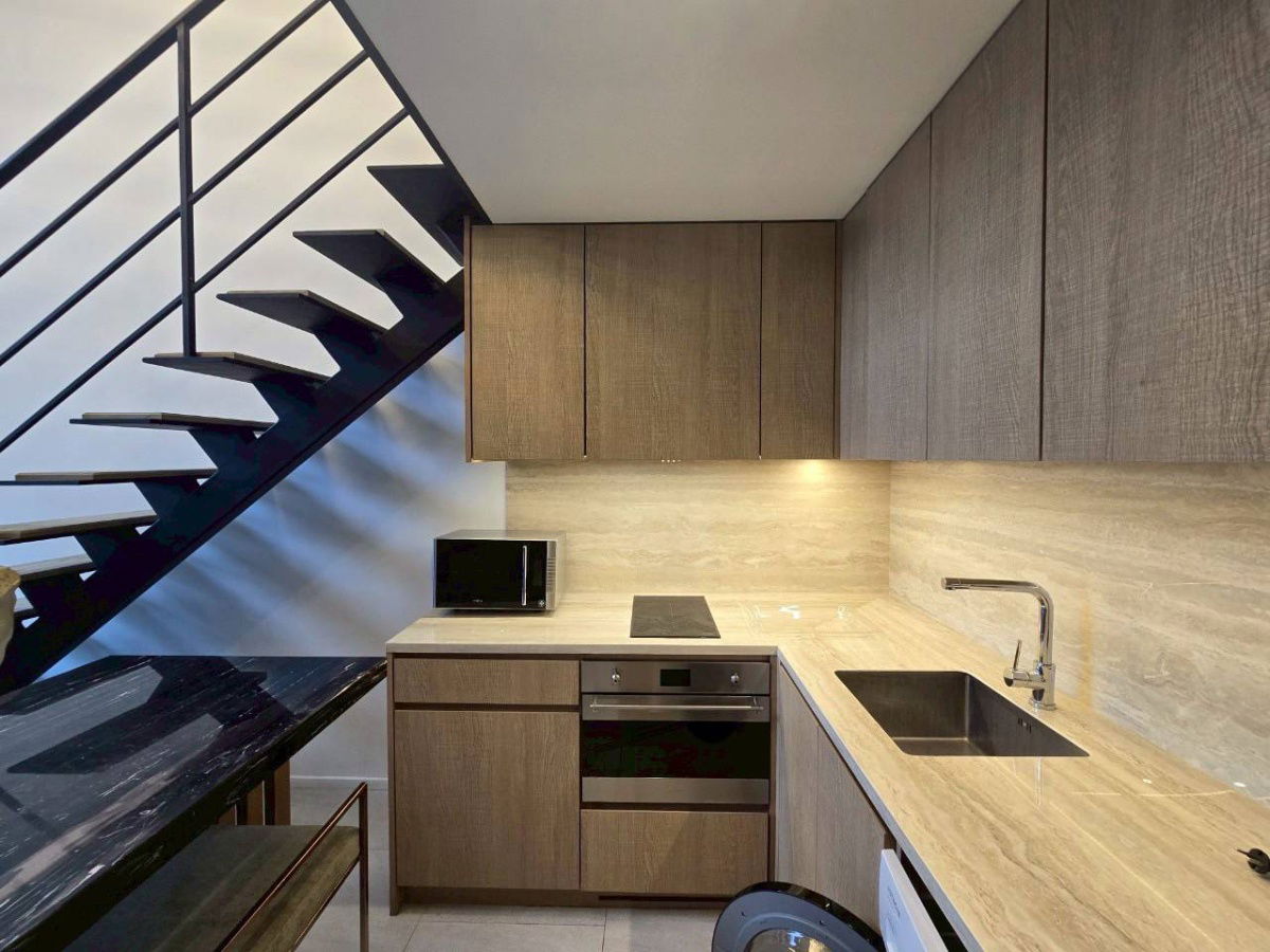 รูป ว่างให้เช่า📣Duplex 1 ห้องนอน 1 ห้องน้ำ ที่🏙️The Lofts Silom ราคาเพียง 32k🔥โทร093 054 7992 คุณเจ - รูปที่ 7/8