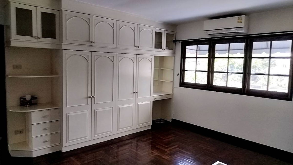 รูป ให้เช่า บ้านเดี่ยว 2 ชั้น 150 ตรว. สวย ๆ บรรยากาศร่มรื่น หลังบ้านติดทะเลสาป อยู่ ใกล้ BIG C แจ้งวัฒนะ - รูปที่ 30/37