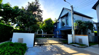 Houses for sale King Mongkut University Of Technology Thonburi : Saransiri Rama 2  for Sale (Fully Furnished Show House) , 91.5 sq.wah, next to Swimming Pool and Clubhouse Best Location 