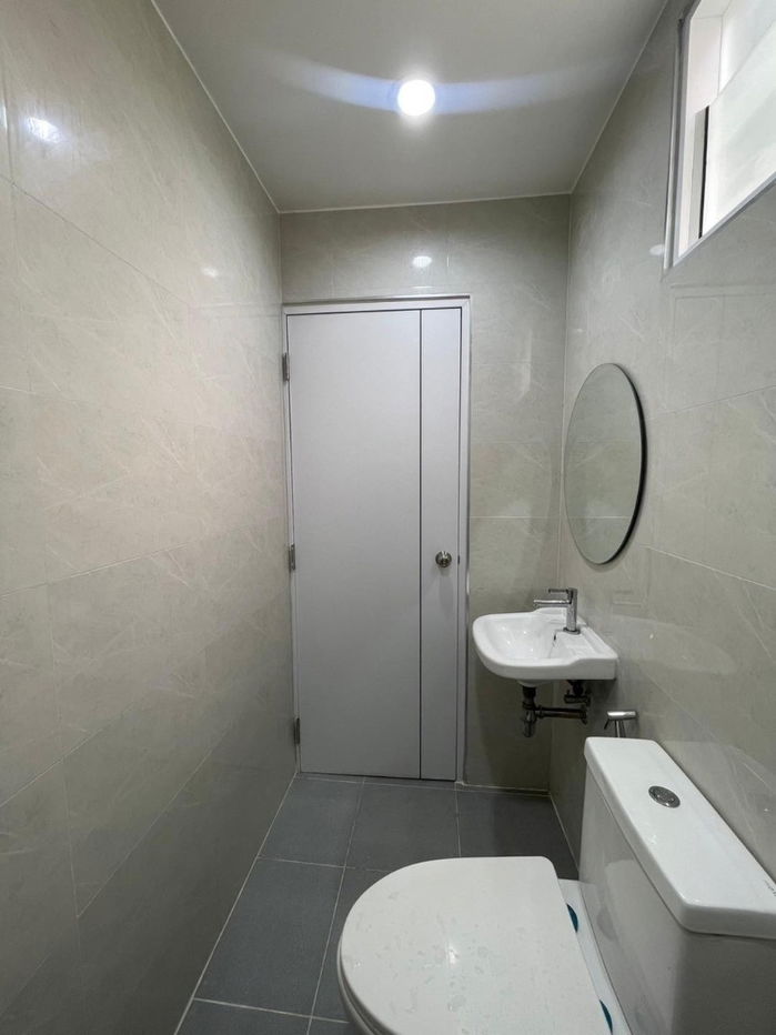 picture For sale: 16 square wah townhouse at K.C. Ramintra 2. - 28/36