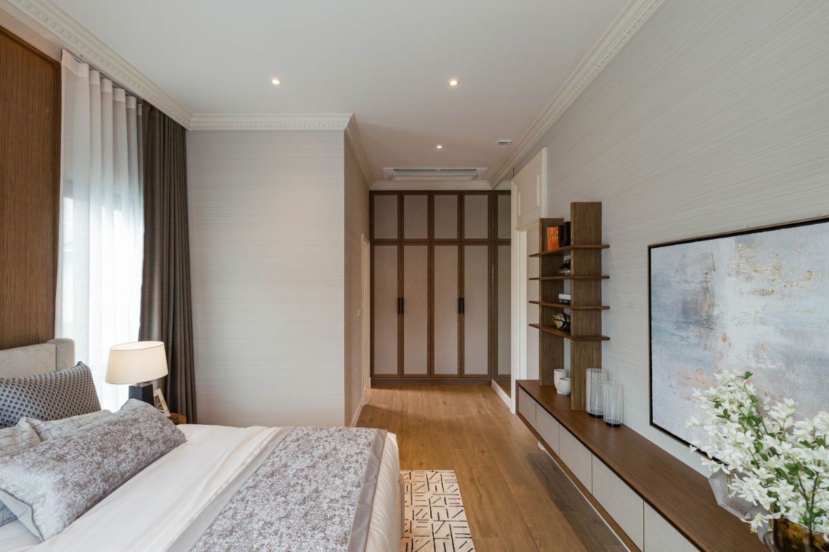 picture 🏡 Narinsiri Rama 9 – Krungthep Kreetha  ✨ Luxury corner home, fully furnished and ready to move in  4 Bedrooms | 5 Bathrooms  69.9MB.* - 9/12