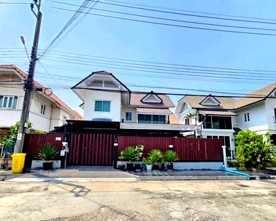 บ้านเดี่ยว บางใหญ่ นนทบุรี : สิริกานต์ โฮมอินรีสอร์ท บางใหญ่ (ซอยคลองถนน)