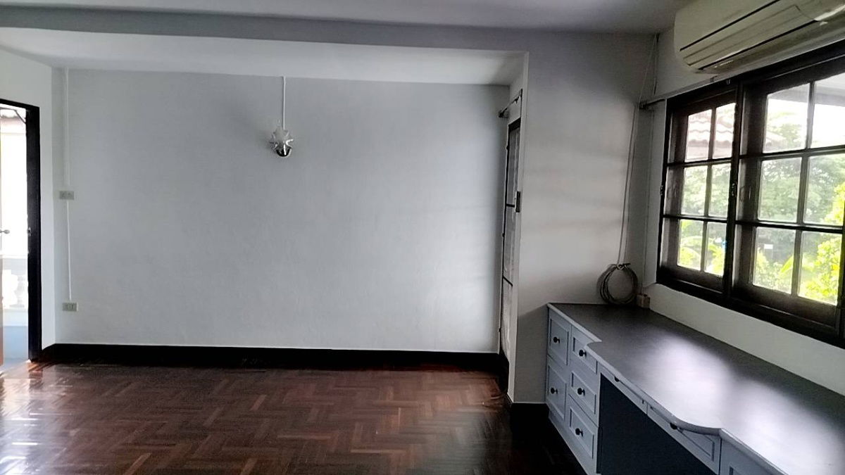 รูป ให้เช่า บ้านเดี่ยว 2 ชั้น 150 ตรว. สวย ๆ บรรยากาศร่มรื่น หลังบ้านติดทะเลสาป อยู่ ใกล้ BIG C แจ้งวัฒนะ - รูปที่ 32/37