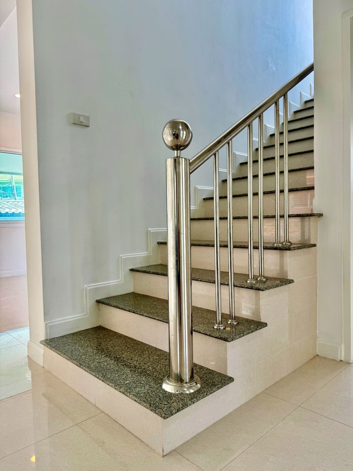รูป ขายบ้านเดี่ยวหลังใหญ่ 2 ชั้น ห้องมุม หมู่บ้านสวนดอกไม้ บรมราชชนนี 105 - รูปที่ 32/57