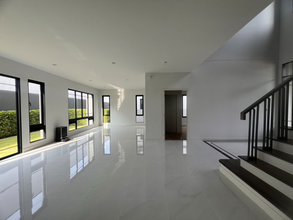 picture  First time experiencing a Modern Art Deco style house from Sansiri. - 5/6