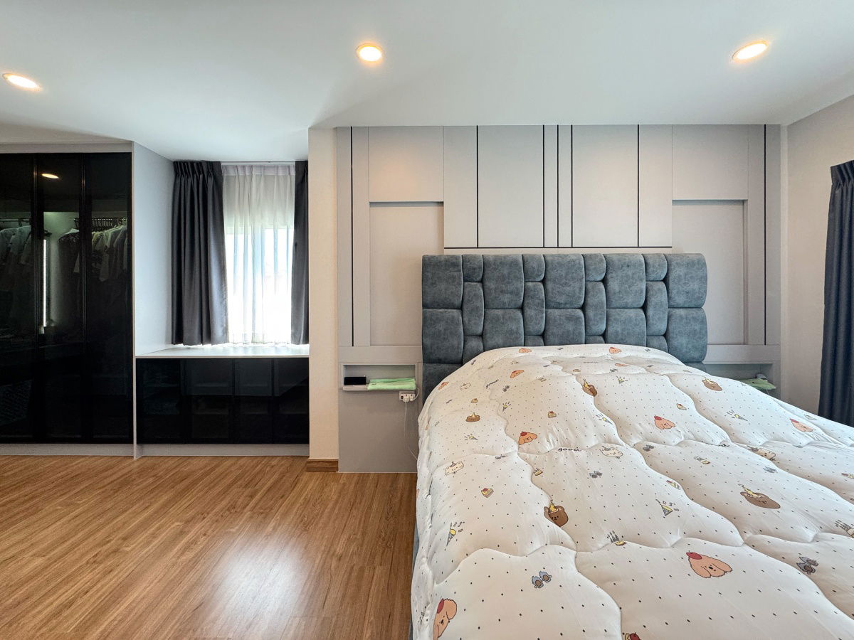 รูป สภาพใหม่เอี่ยม! Dream Home หลังมุม!! ขายบ้านเดี่ยว เซนโทร บางนา–ศรีนครินทร์ (Centro Bangna-Srinakarin) 67.3 ตร.วา 4 ห้องนอน 4 ห้องน้ำ ใกล้เมกาบางนา - รูปที่ 11/39