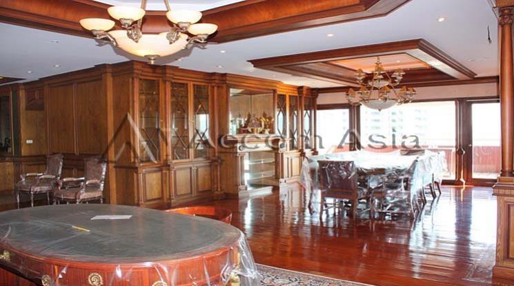 picture 🔼🔽 AccomA 📩 Fully wood-finished condominium with river views and classic interiors (21304) - 1/9