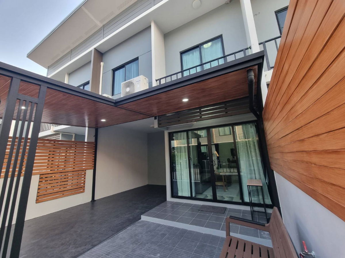รูป 🏭ให้เช่า 16,000​ ทาวน์โฮม 2 ชั้น The Colors บางนา – วงแหวนฯ 4  🏡#บรรยากาศเงียบร่มรื่น​ สะดวกสบาย 🎯โมเดิร์นทาวน์โฮม ติด MEGA บางนา - รูปที่ 1/20