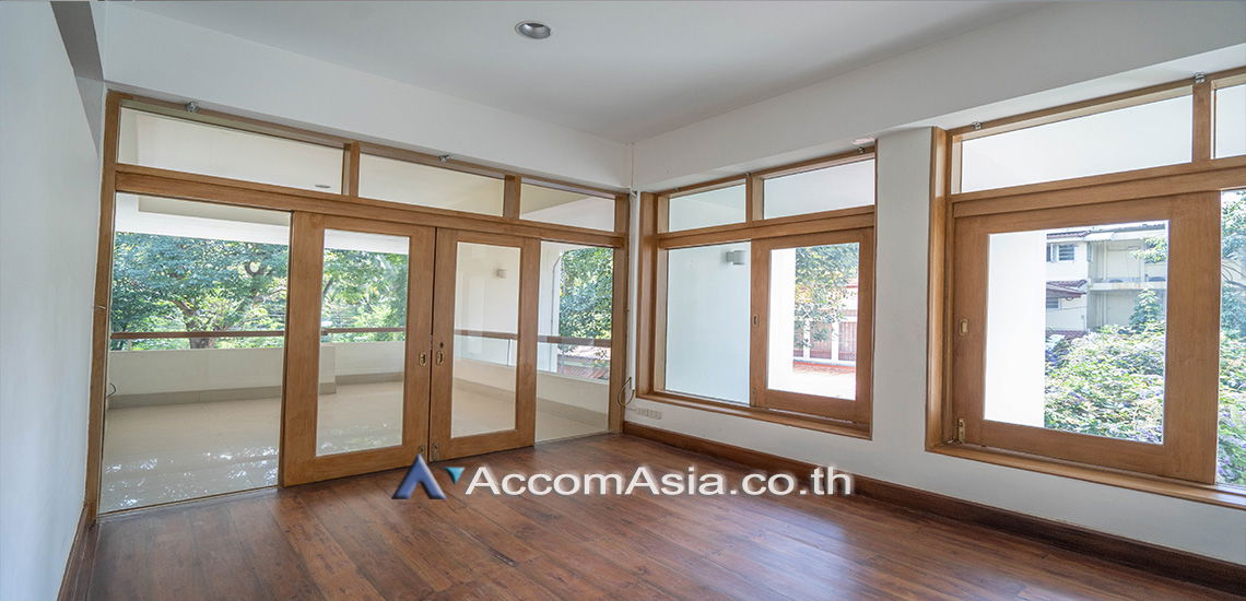picture 🔼🔽 AccomA 📩 Pet friendly,Home Office,Private Swimming Pool 5 BR House in  (90257) - 18/20