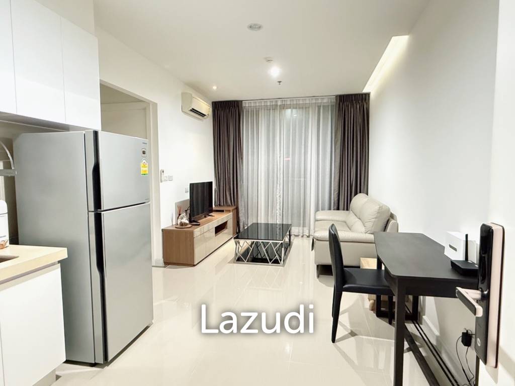 picture 1 Bed 1 Bath 41 SQ.M T.C. Green Condominium - 1/12