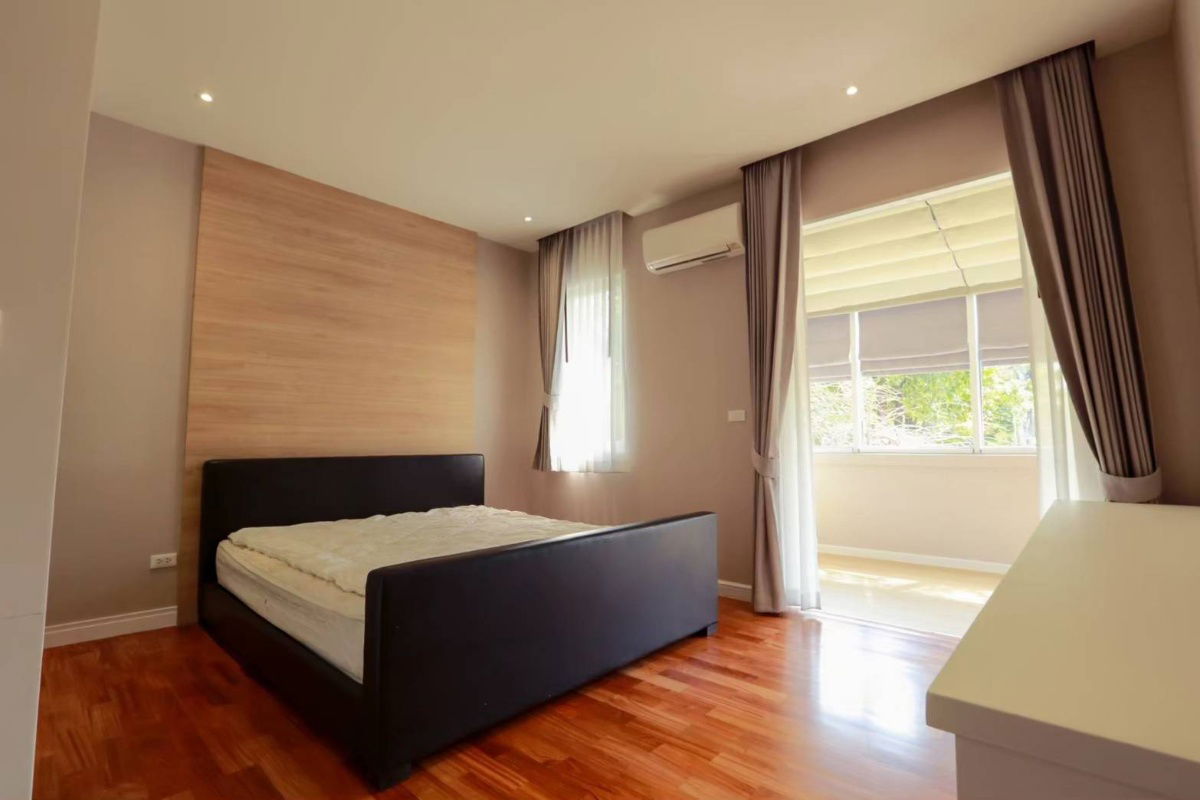 picture * Golden Nakara Onnut 65 for Sale *  4 bedrooms 5 bathrooms  - 27/50