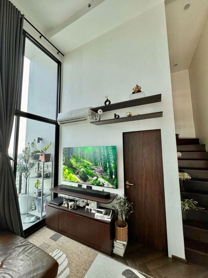 รูป Altitude Unicorn Sathorn Tha Phra【𝐒𝐄𝐋𝐋 & 𝐑𝐄𝐍𝐓】🔥มุมไหนก็มีคาแรกเตอร์ ห้องนี้ชัดเรื่องดีไซน์แต่ไม่ทิ้งฟังก์ชัน🔥  ติดต่อไลน์ไอดี: @hacondo - รูปที่ 4/8
