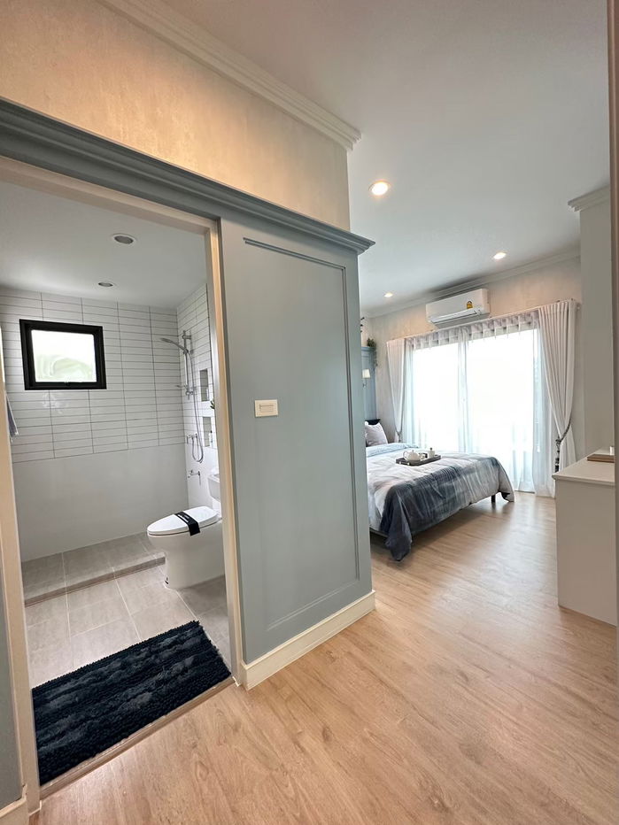รูป ขายบ้านเดี่ยวแบบ Freesia | บ้านตัวอย่าง ทำเลต้นโครงการ | โครงการสราญสิริ บางนา พร้อมตกแต่งครบ เฟอร์นิเจอร์พรีเมียม พร้อมอยู่ทันที - รูปที่ 21/22