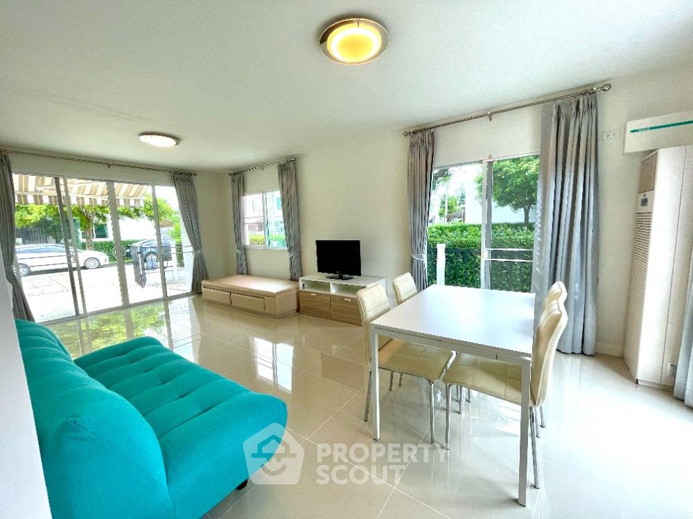 picture 3-BR Townhouse at Pleno Ramintra–Wongwaen in Sam Wa Tawan Tok (ID 1735569) - 7/20