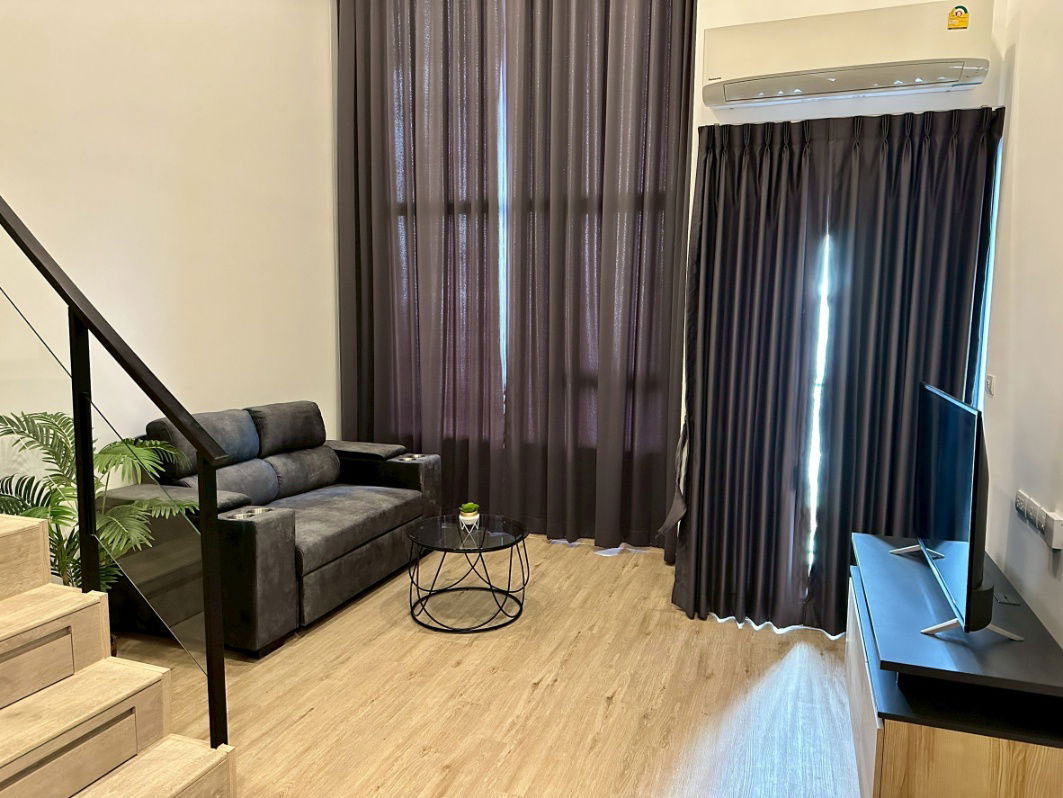 รูป 🛋️💗 (พร้อมเปิดห้องให้ดูทันที!) The Rich พระราม9-ศรีนครินทร์ 💗🛋️ loft 2 ชั้น ห้องlสะอาด เฟอร์นิเจอร์ครบพร้อมอยู่🔥🔥 ID LINE: @471ovhib 📲 - รูปที่ 5/21